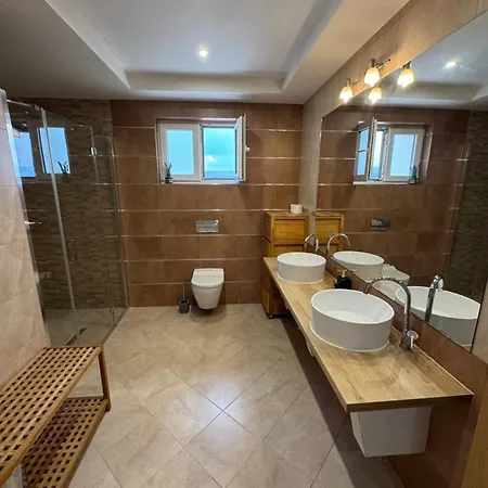 Villa Obrt Comping Vl Ante Zuzul Grubine