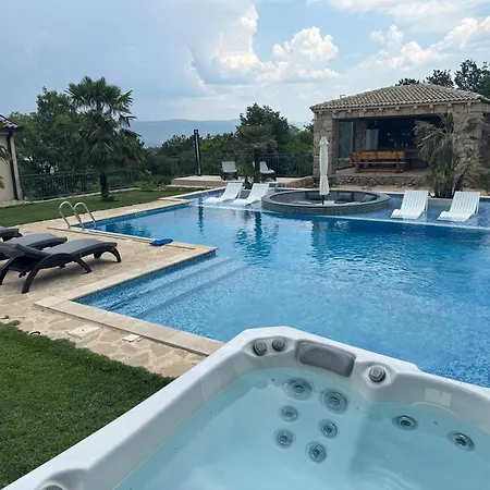 Obrt Comping Vl Ante Zuzul Villa Grubine